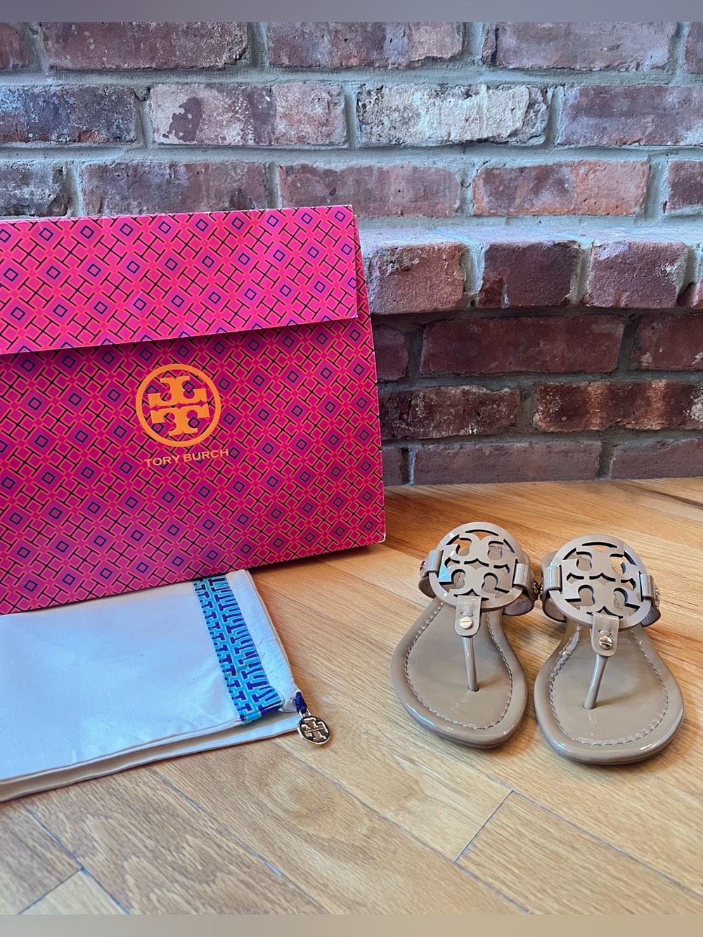 Tory Burch Sand Tan Iconic Patent Leather Miller Sandals